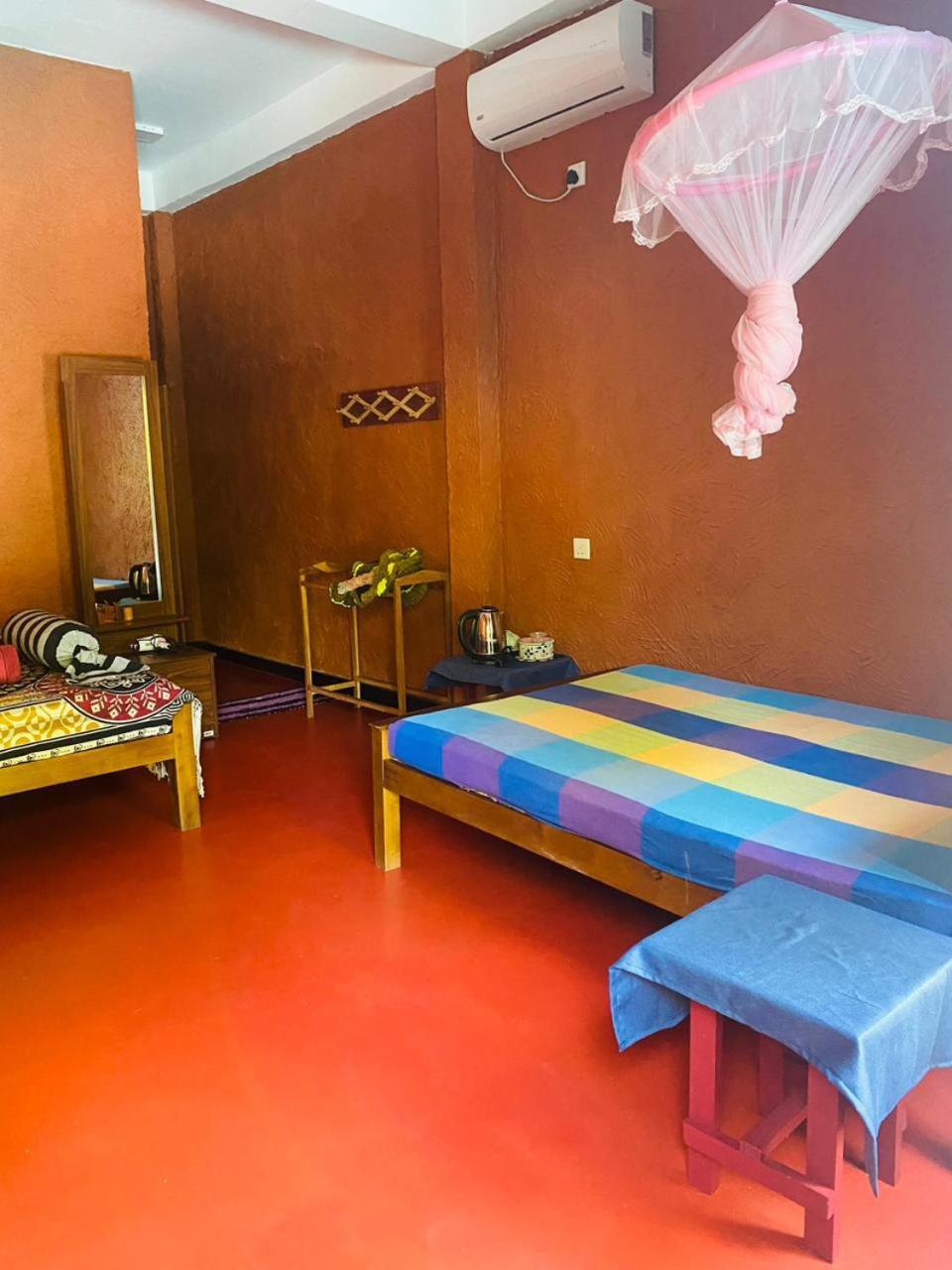 Hotel Hideaway Garage Dambulla Ngoại thất bức ảnh